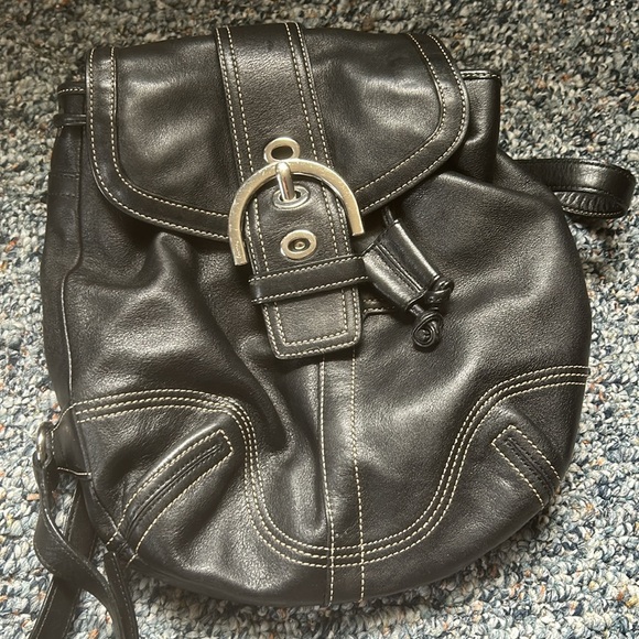 REDUCED!!Pre-Owned authentic leather coach backpack - Picture 8 of 11